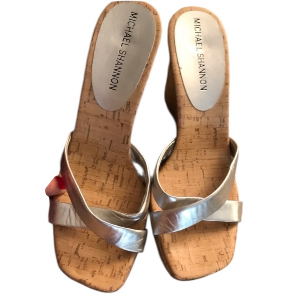 Micheal Shannon size 10 silver metallic leather open toe platform wedge heels